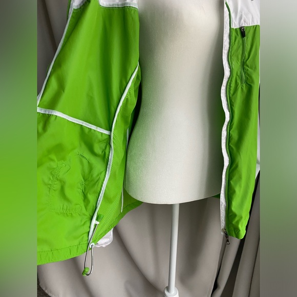 NIKE WOMEN’S RUNNING LIGHT JACKET WINDBREAKER SZ XL - Picture 7 of 13